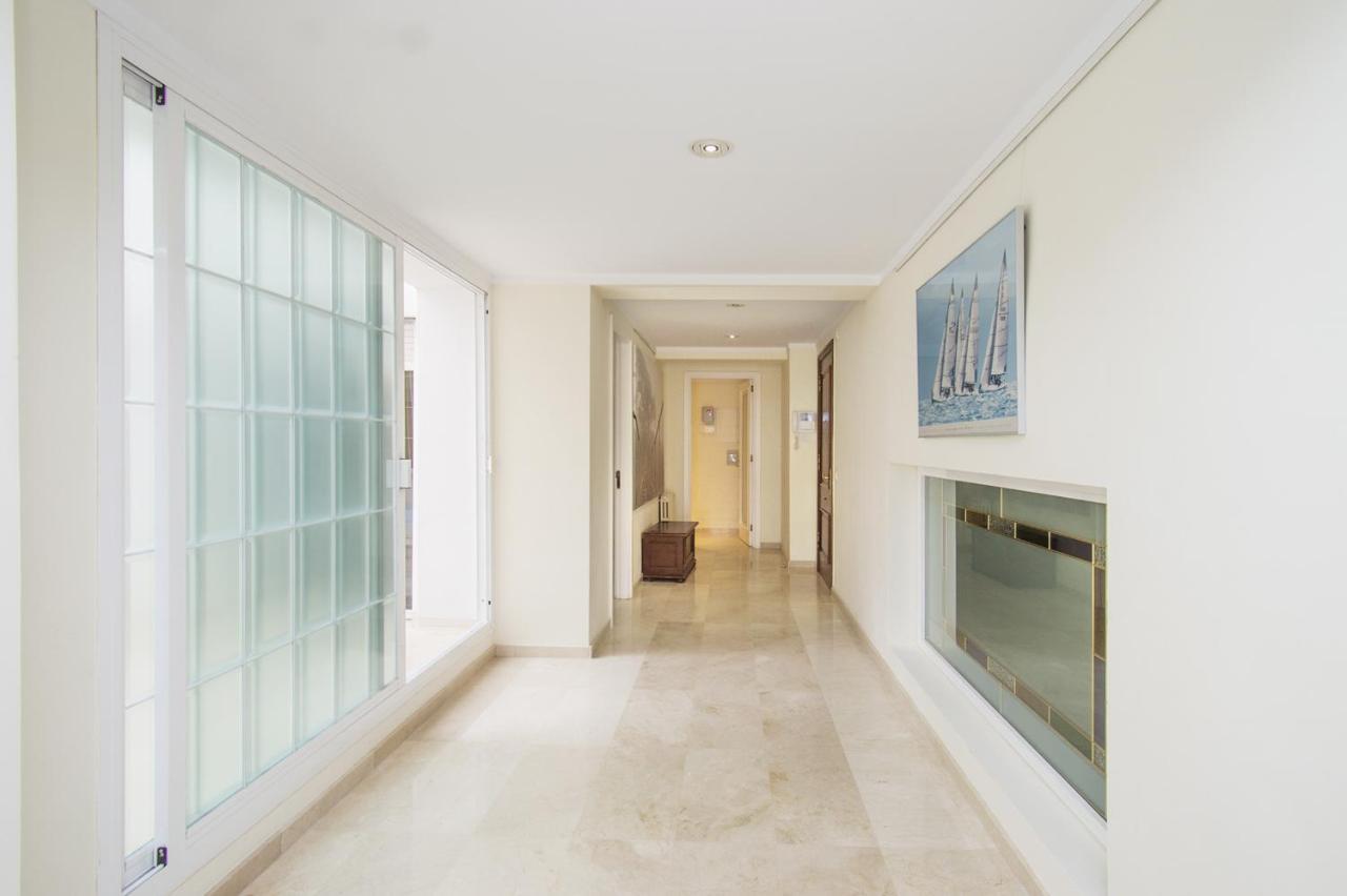 Apartamento Seafront Ap Acuario Puerto Pollensa Exterior foto